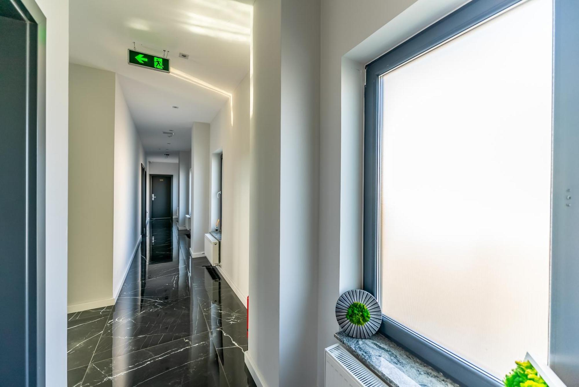 M City Aparthotel Arad Exterior photo