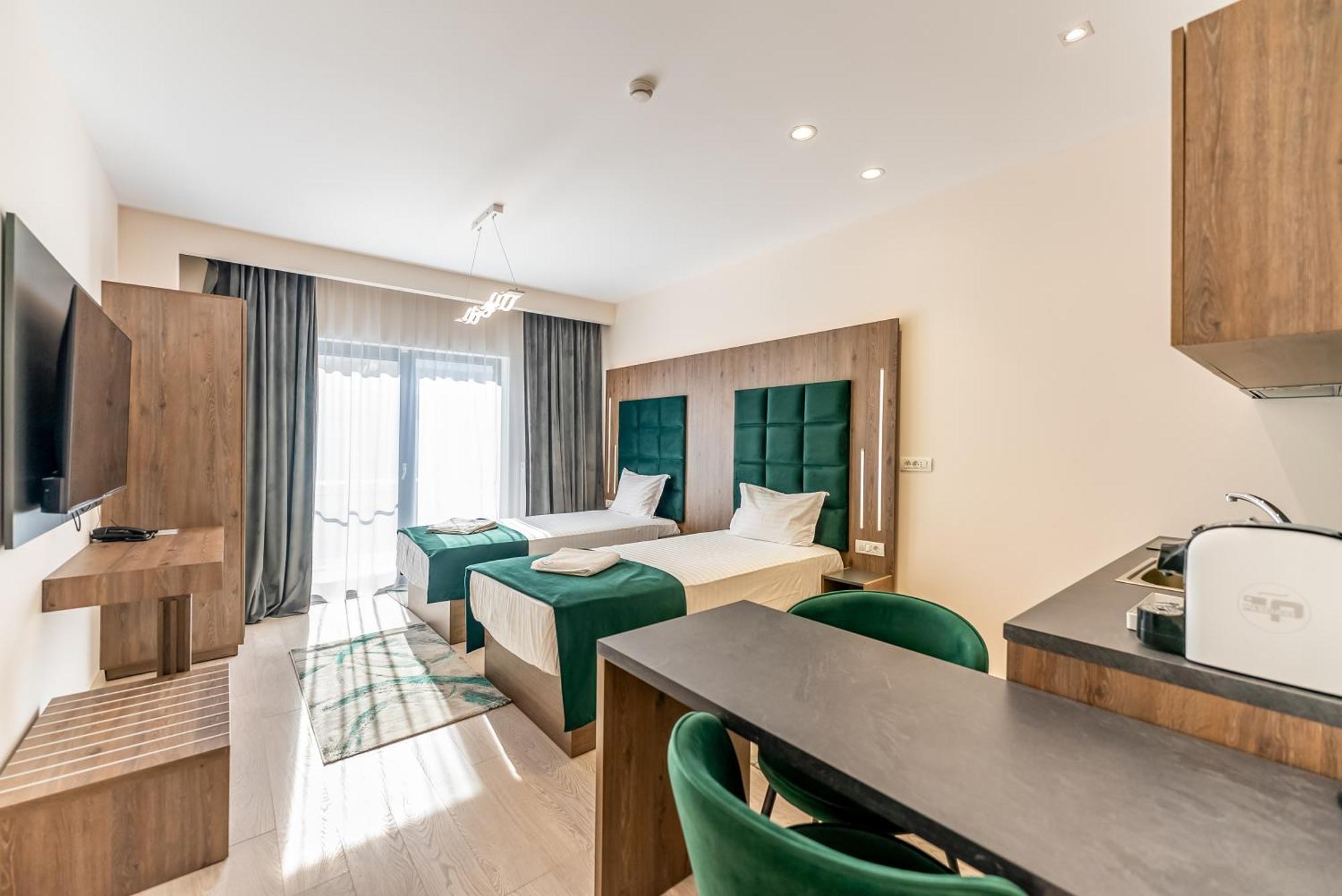 M City Aparthotel Arad Room photo