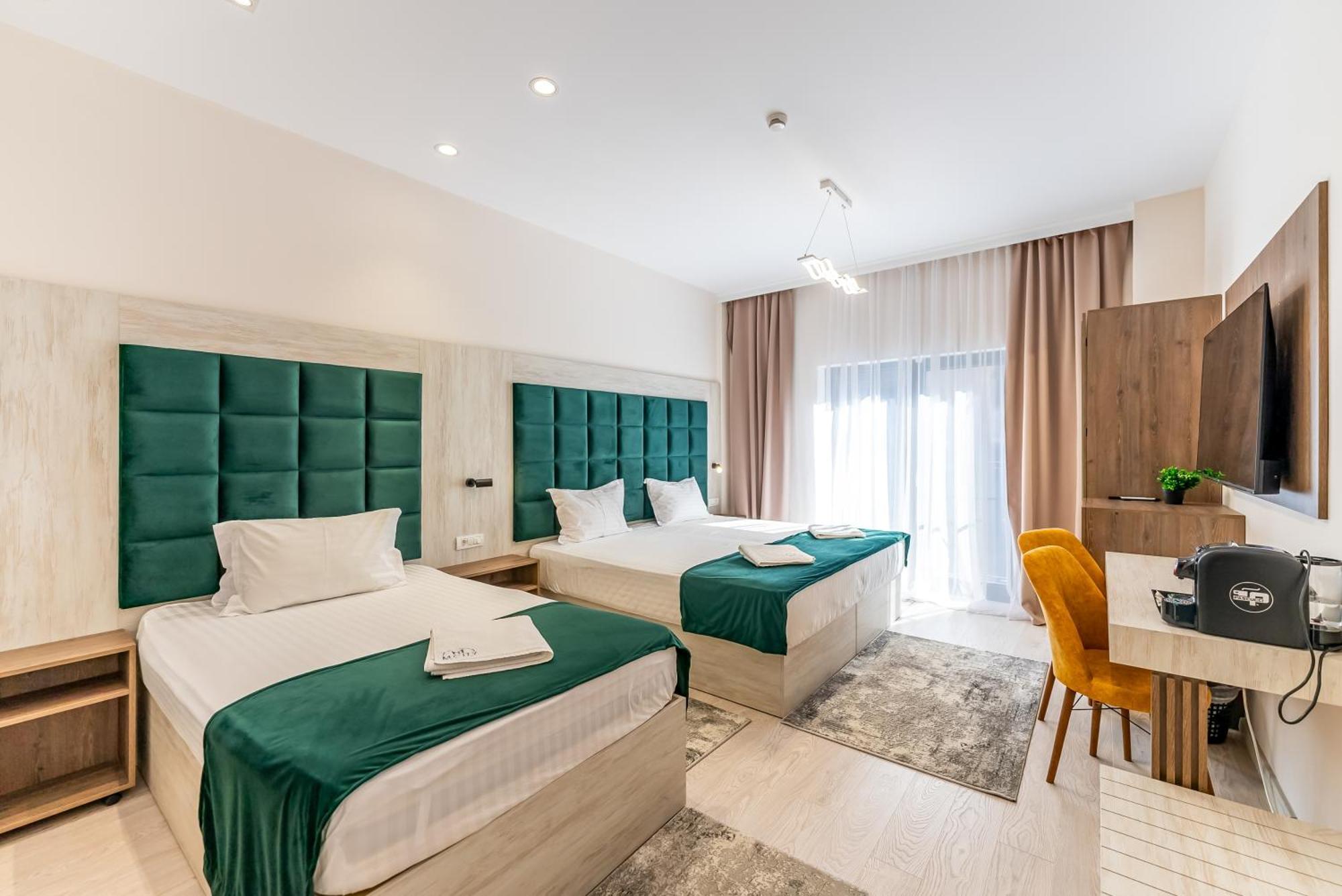M City Aparthotel Arad Room photo