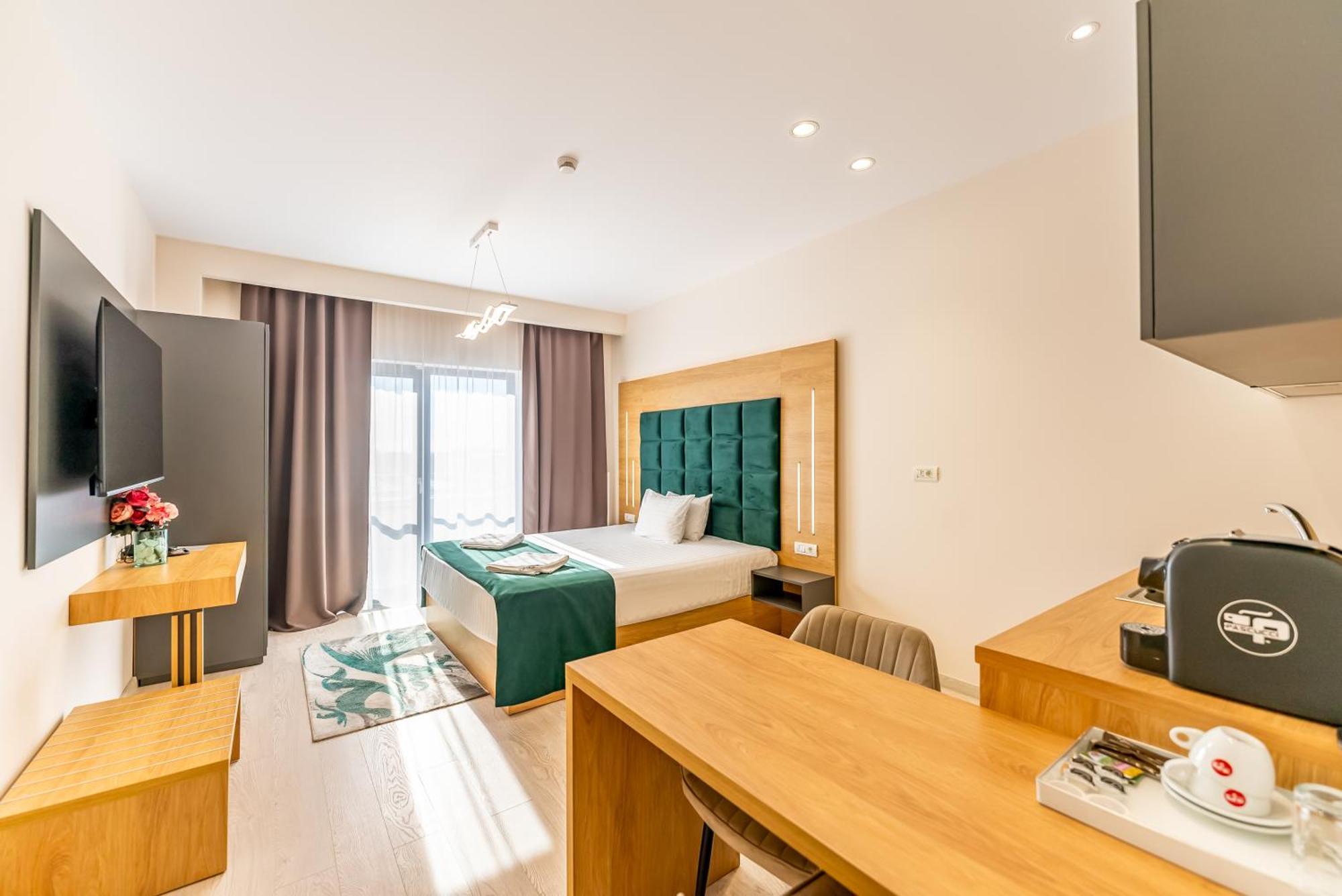 M City Aparthotel Arad Room photo