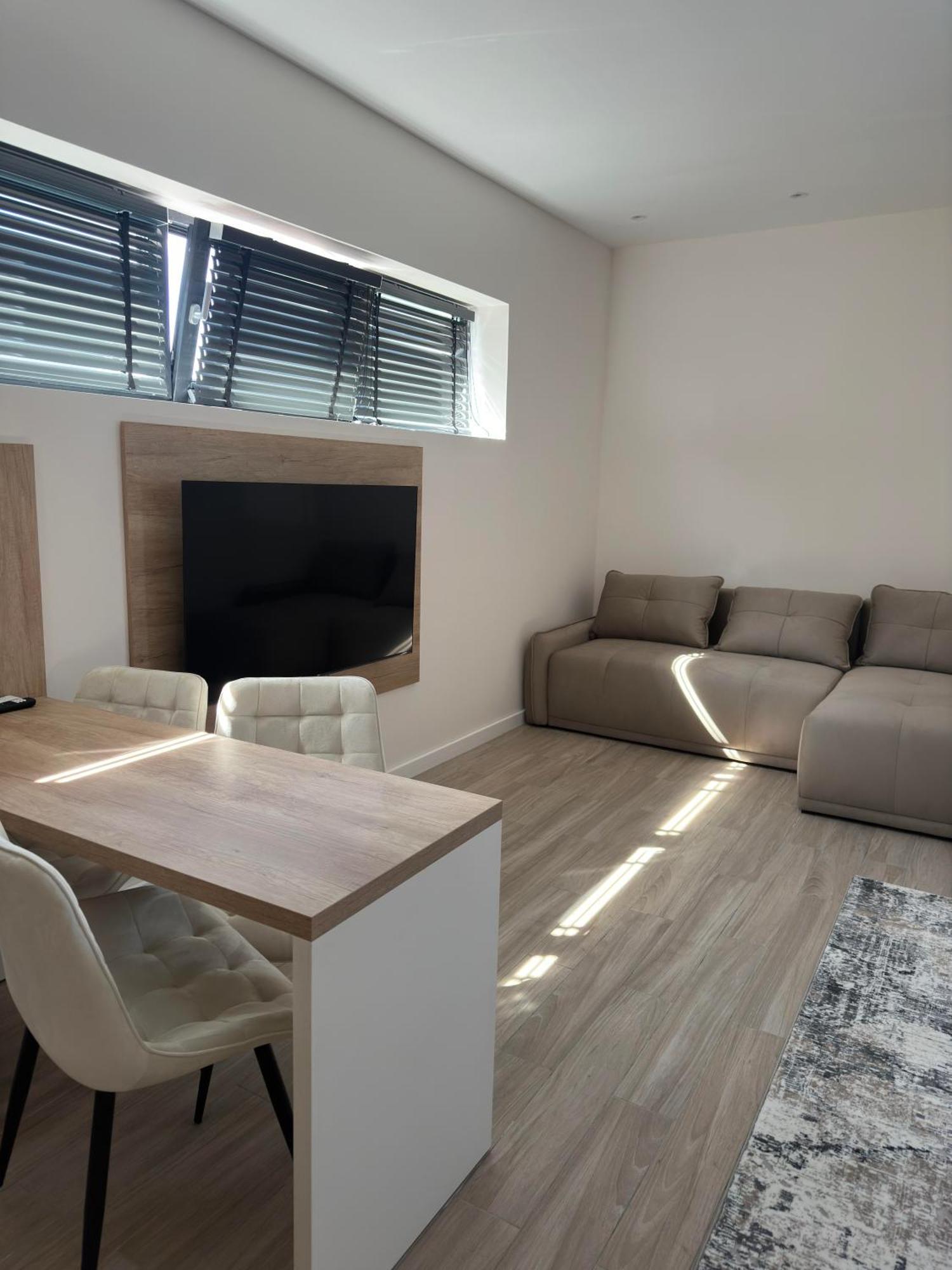 M City Aparthotel Arad Exterior photo
