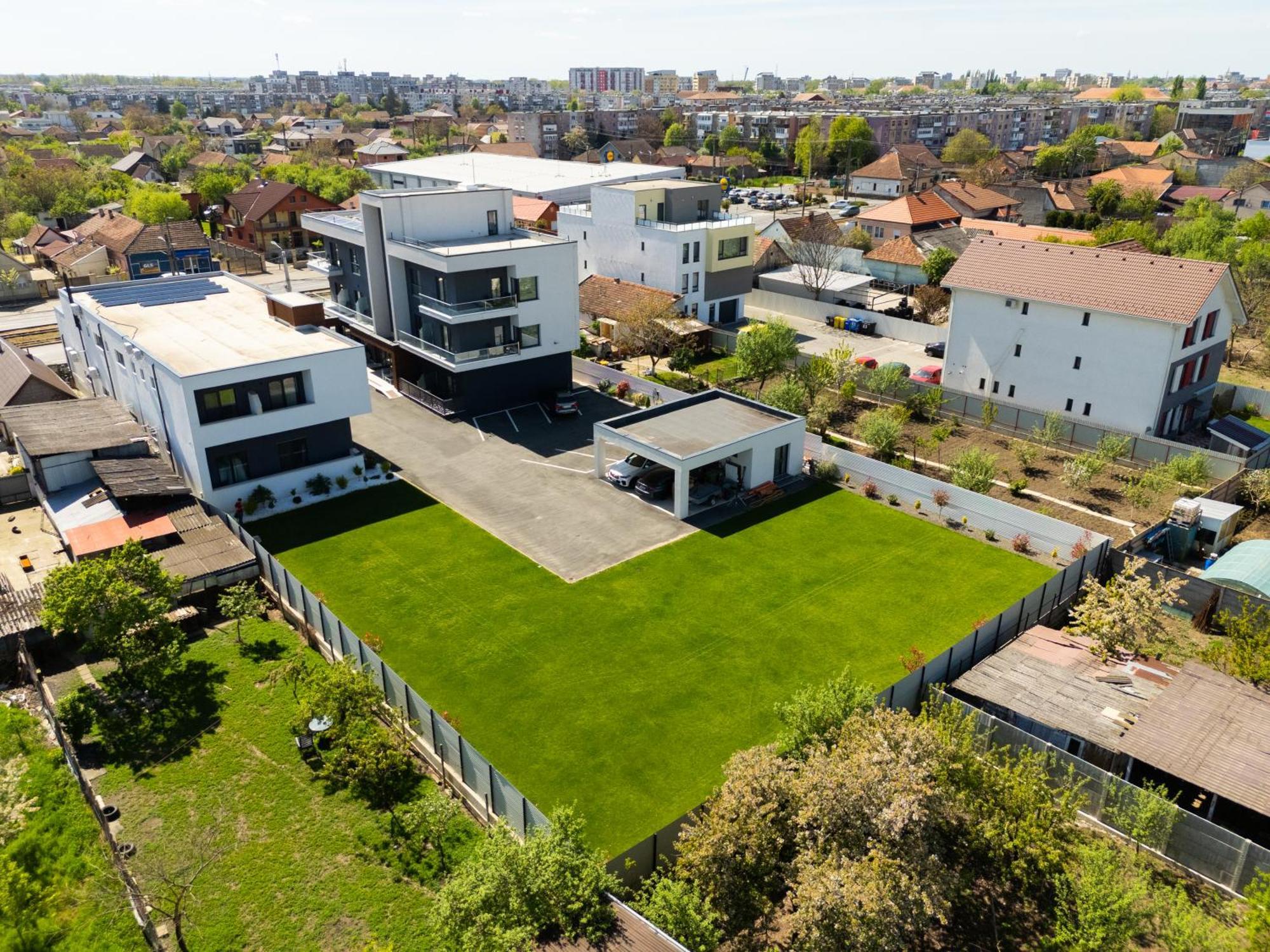 M City Aparthotel Arad Exterior photo
